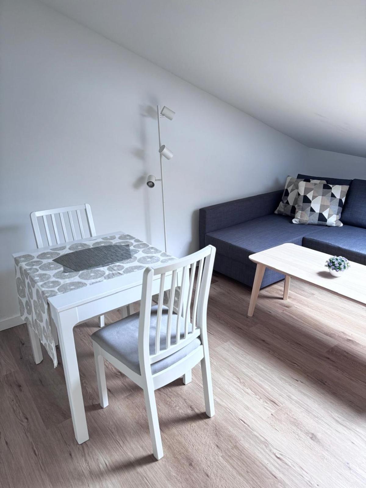 Apartamentos Lavandeira By Bebalmy Viveiro Bagian luar foto
