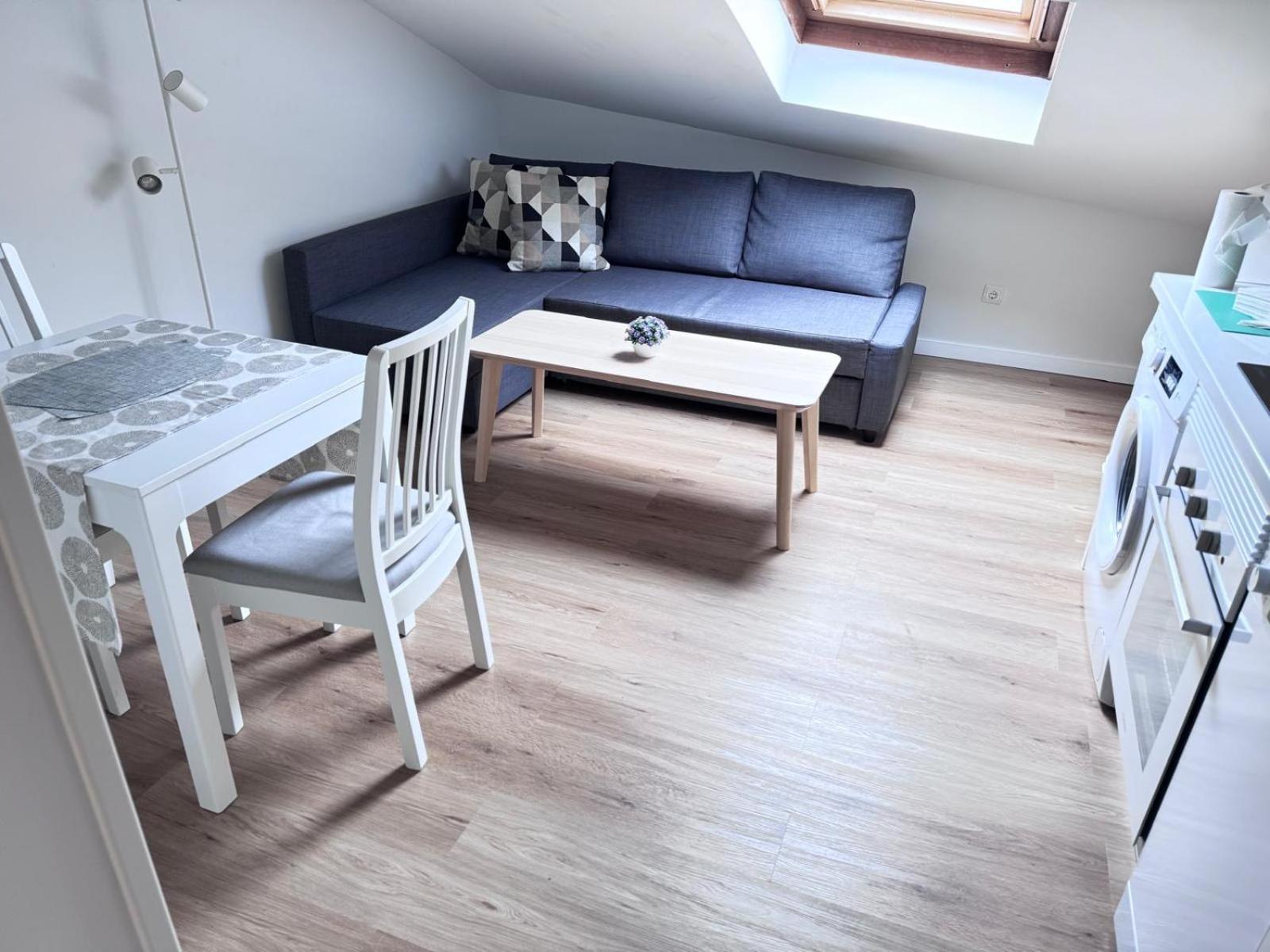 Apartamentos Lavandeira By Bebalmy Viveiro Bagian luar foto
